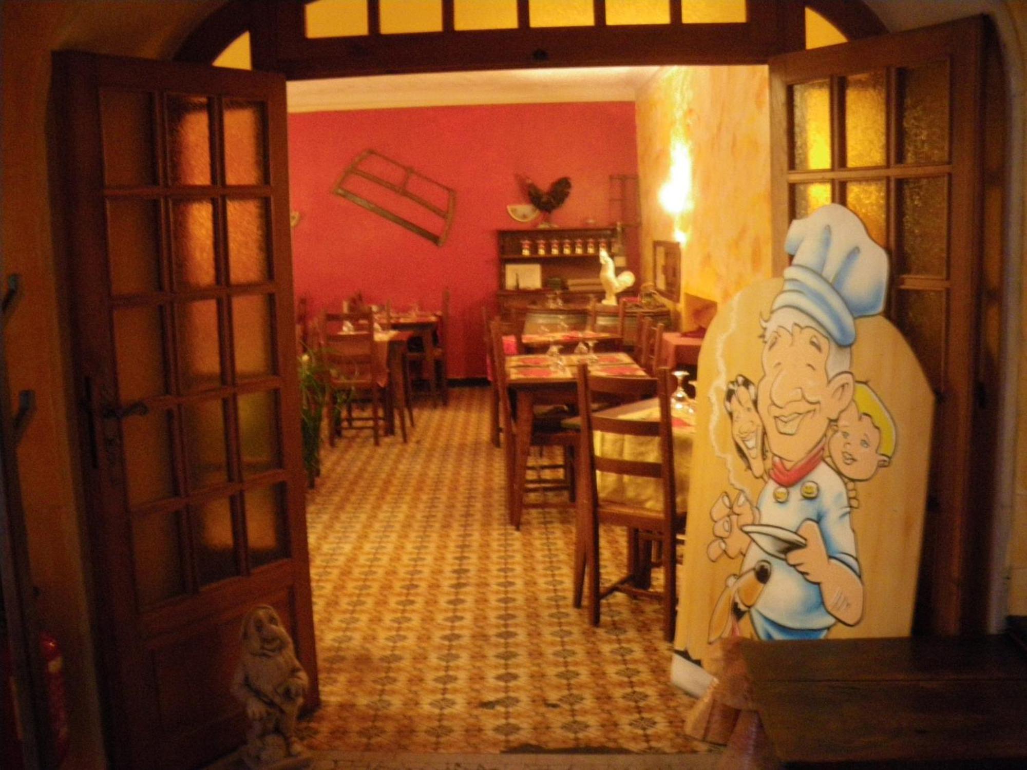 Hotel Restaurant Du Lion D'Or Chateau-Chinon Ngoại thất bức ảnh